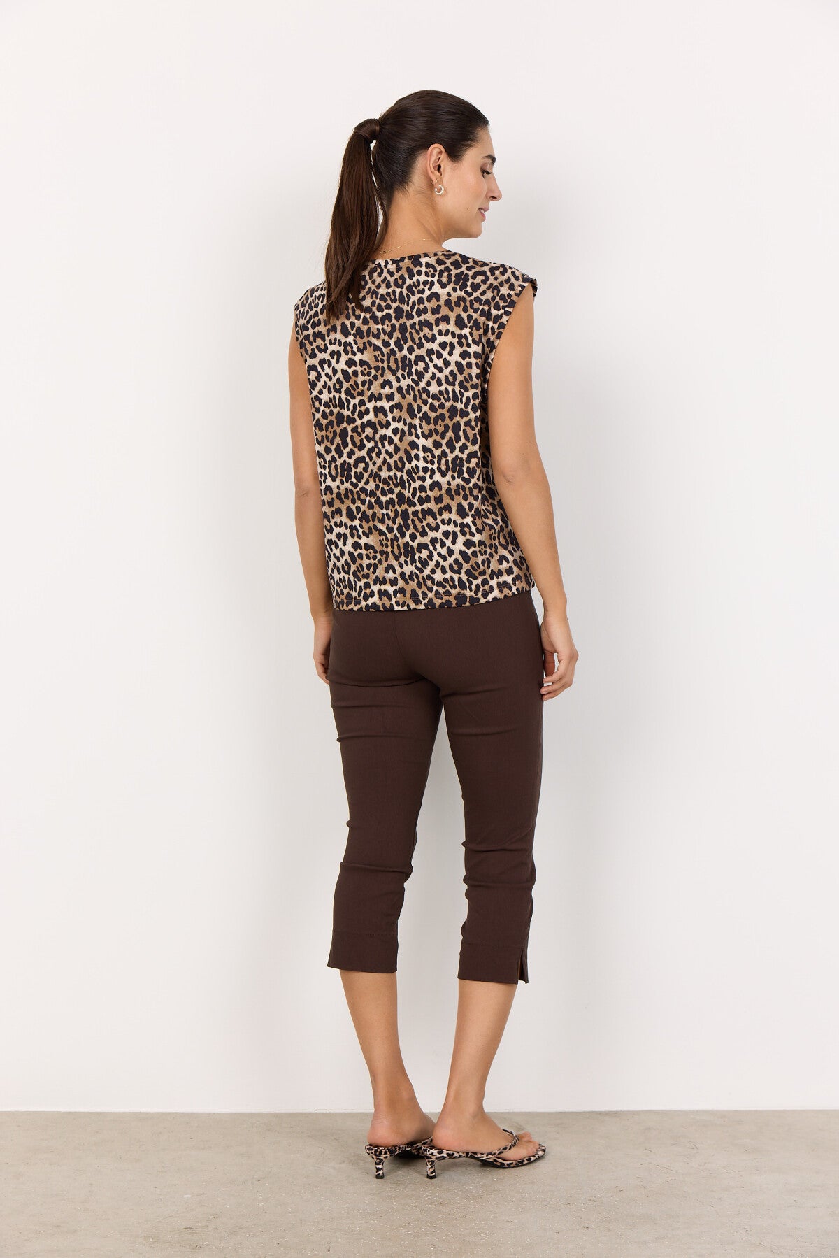 SC-OPHIA 10 Top Sand
