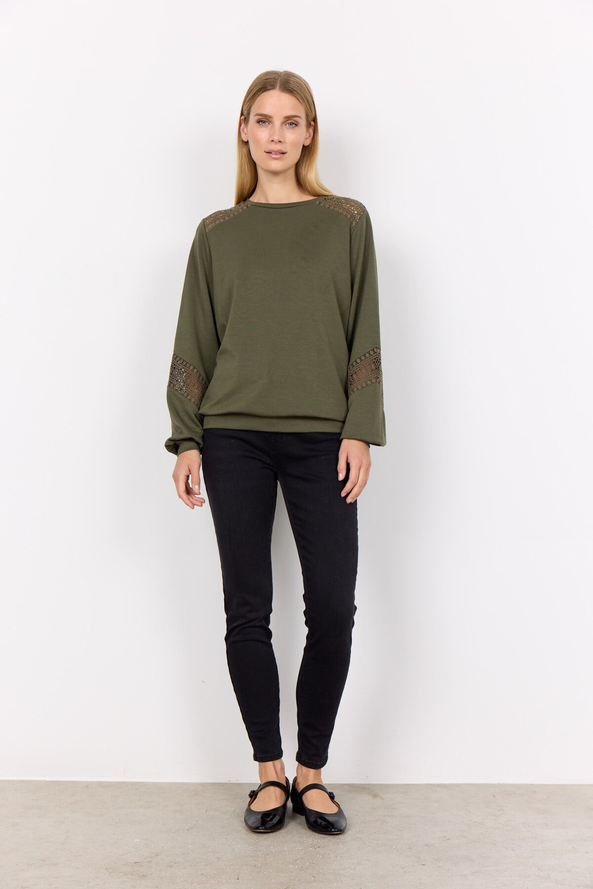 SC-BANU 193 Blouse Olive