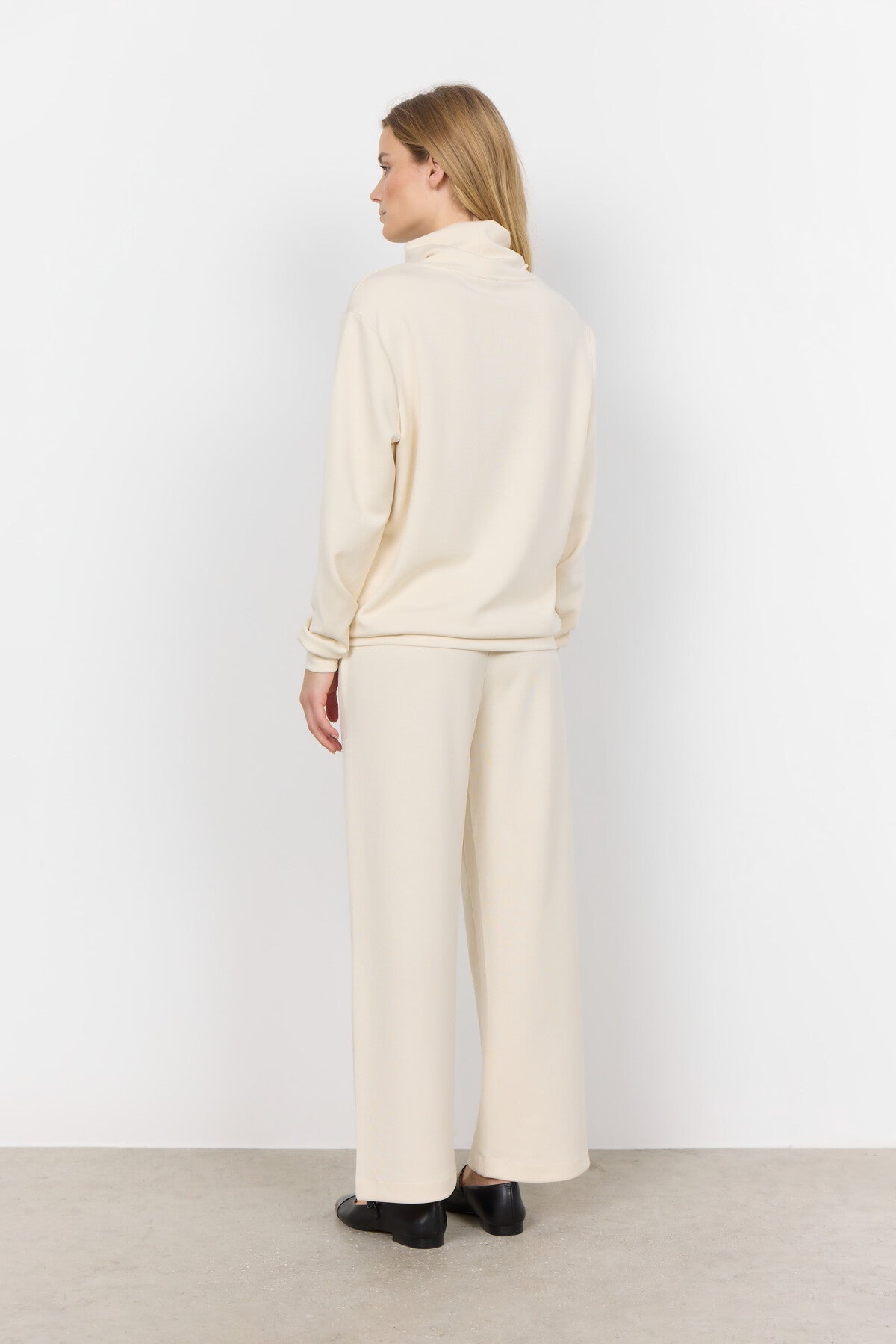 SC-BANU 196 Sweatshirt Cream