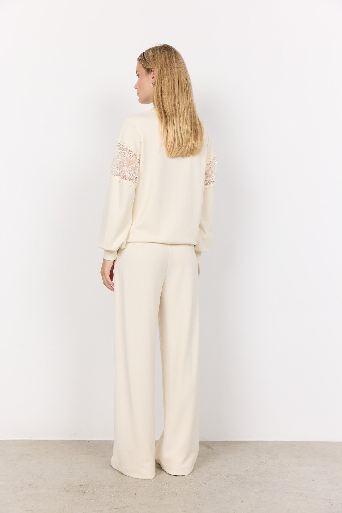 SC-BANU 201 Sweatshirt Cream