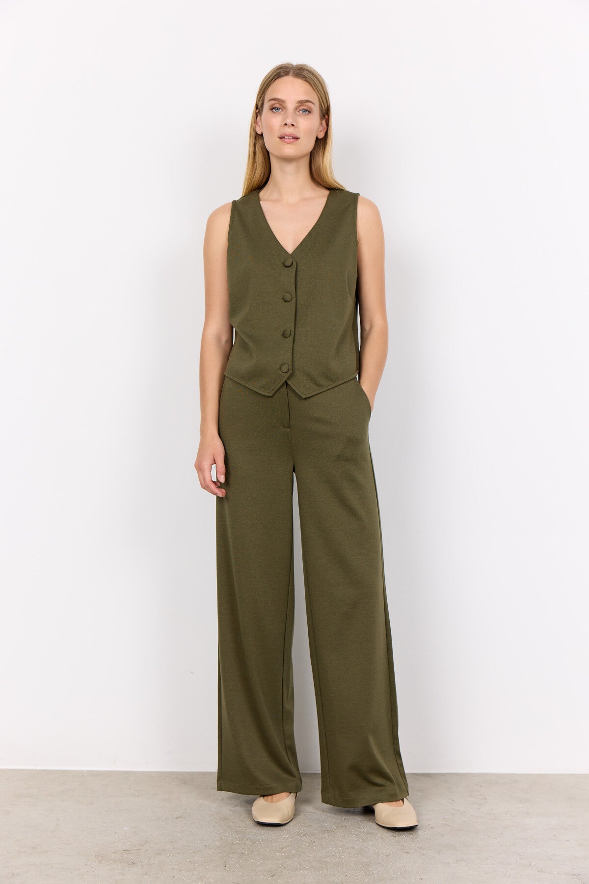 SC-DANIELA 10 Waistcoat Olive