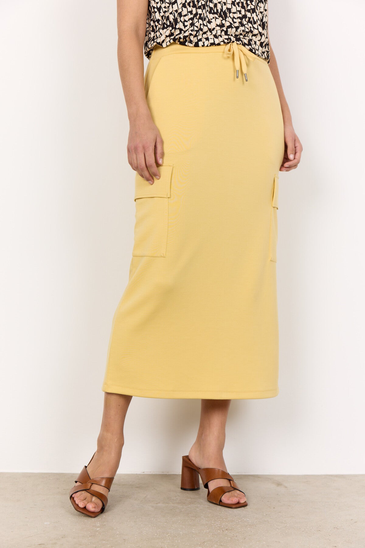 SC-BANU 189 Skirt Yellow