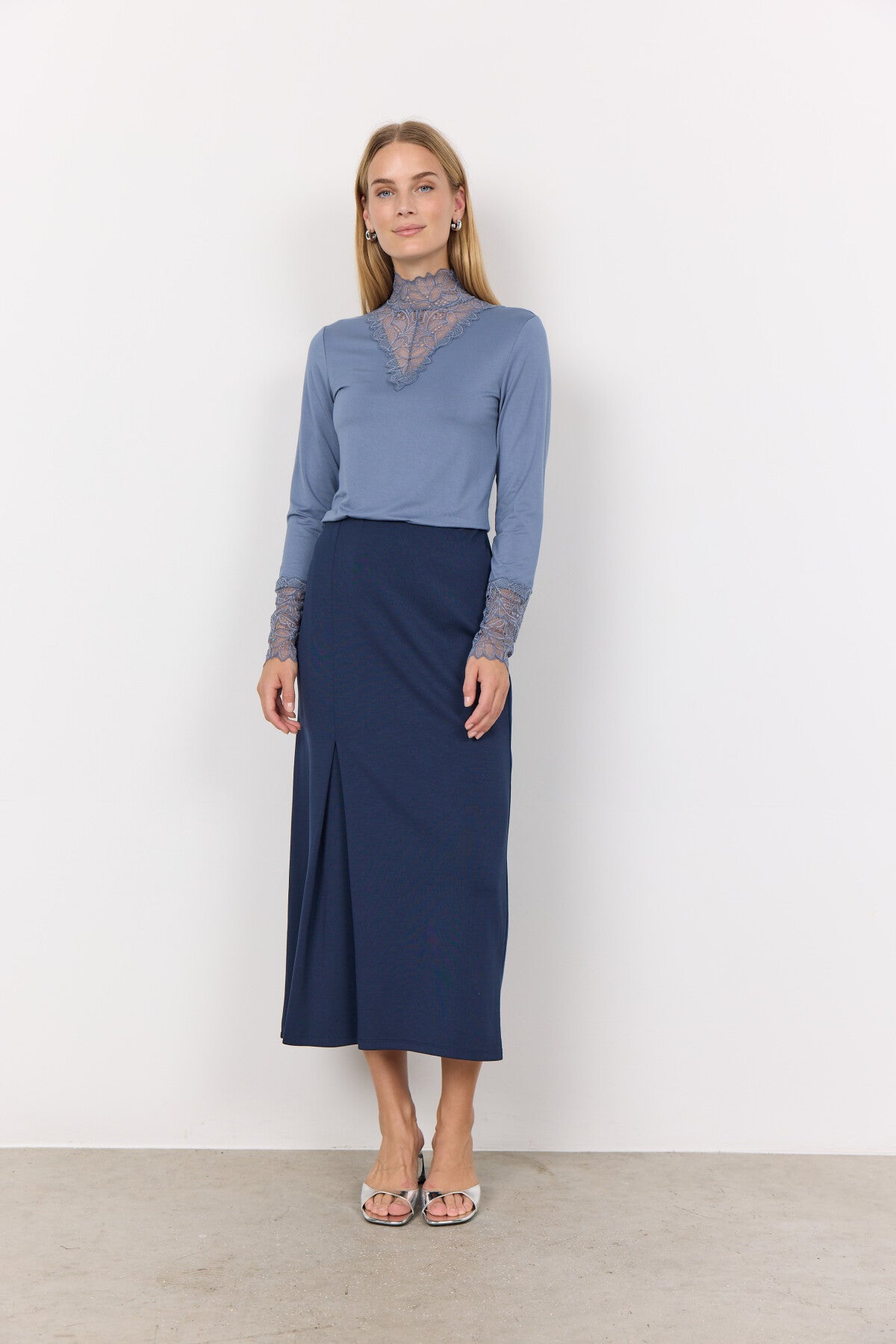 SC-BANU 204 Skirt Dark blue