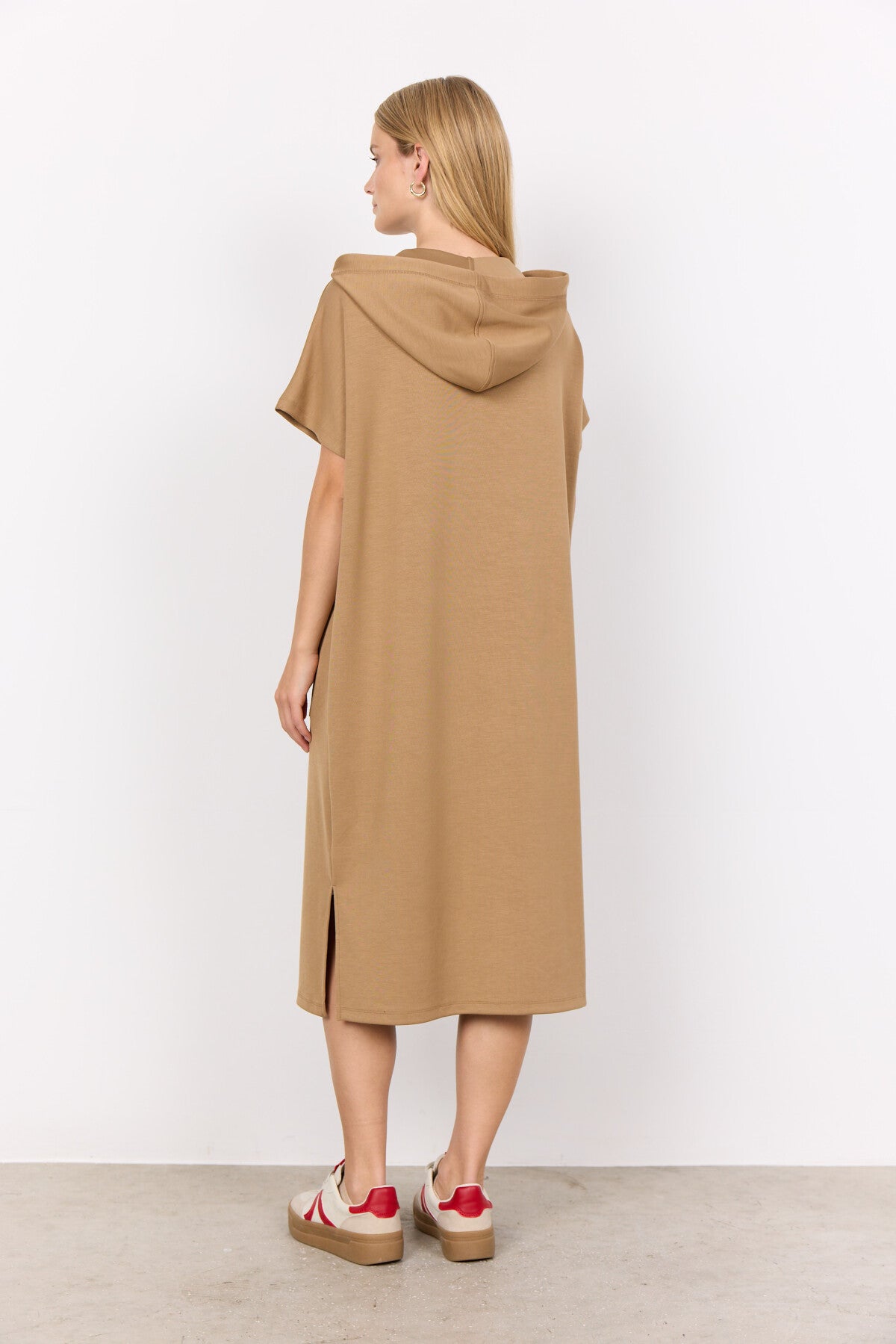 SC-BANU 207 Dress Camel