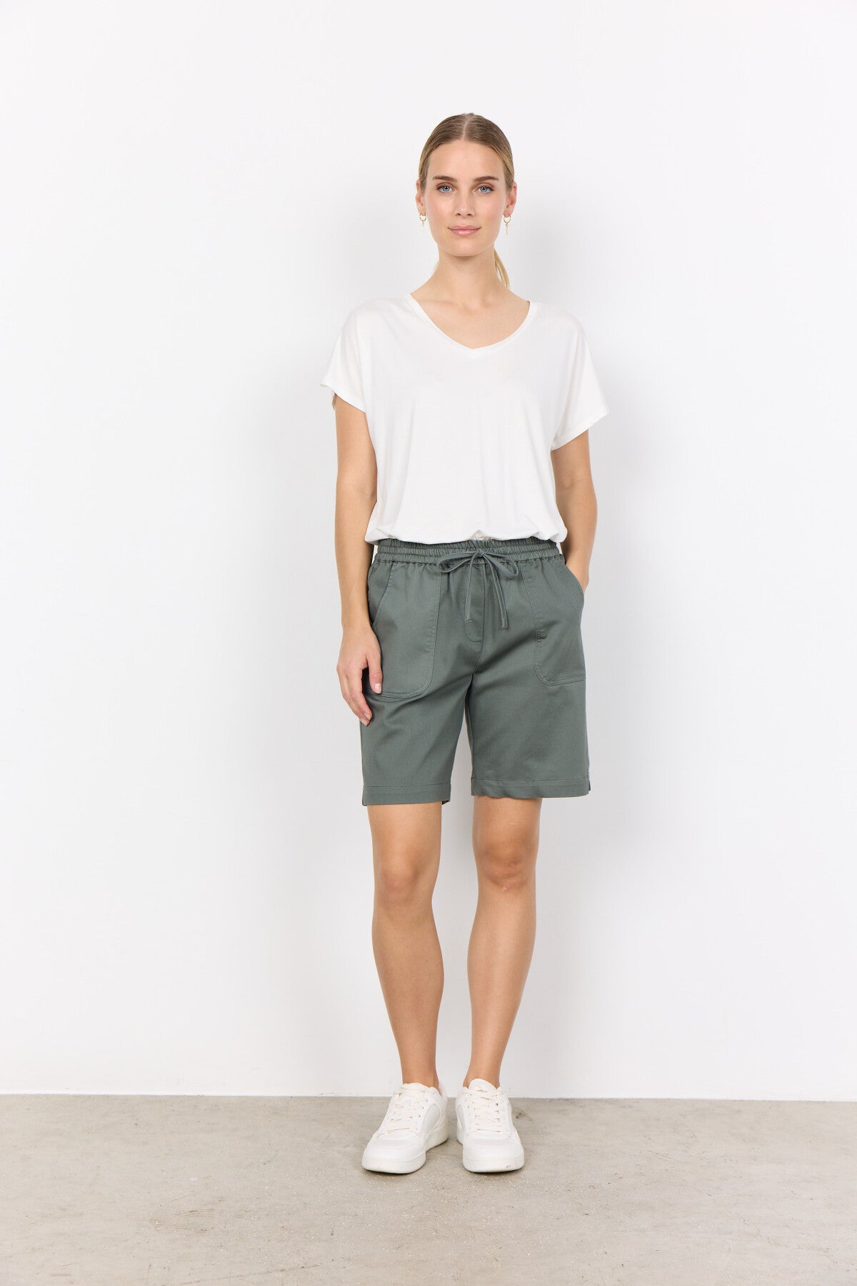 SC-AKILA 24-C Shorts Dusty Green