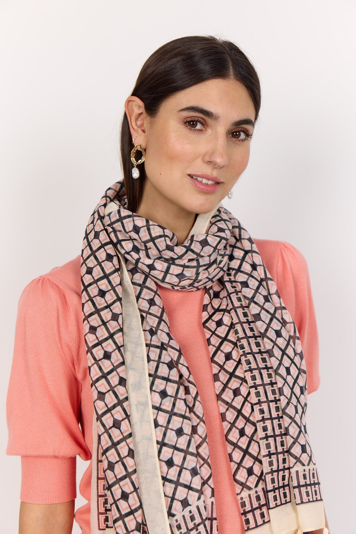 SC-POLKA 1 Scarf Coral