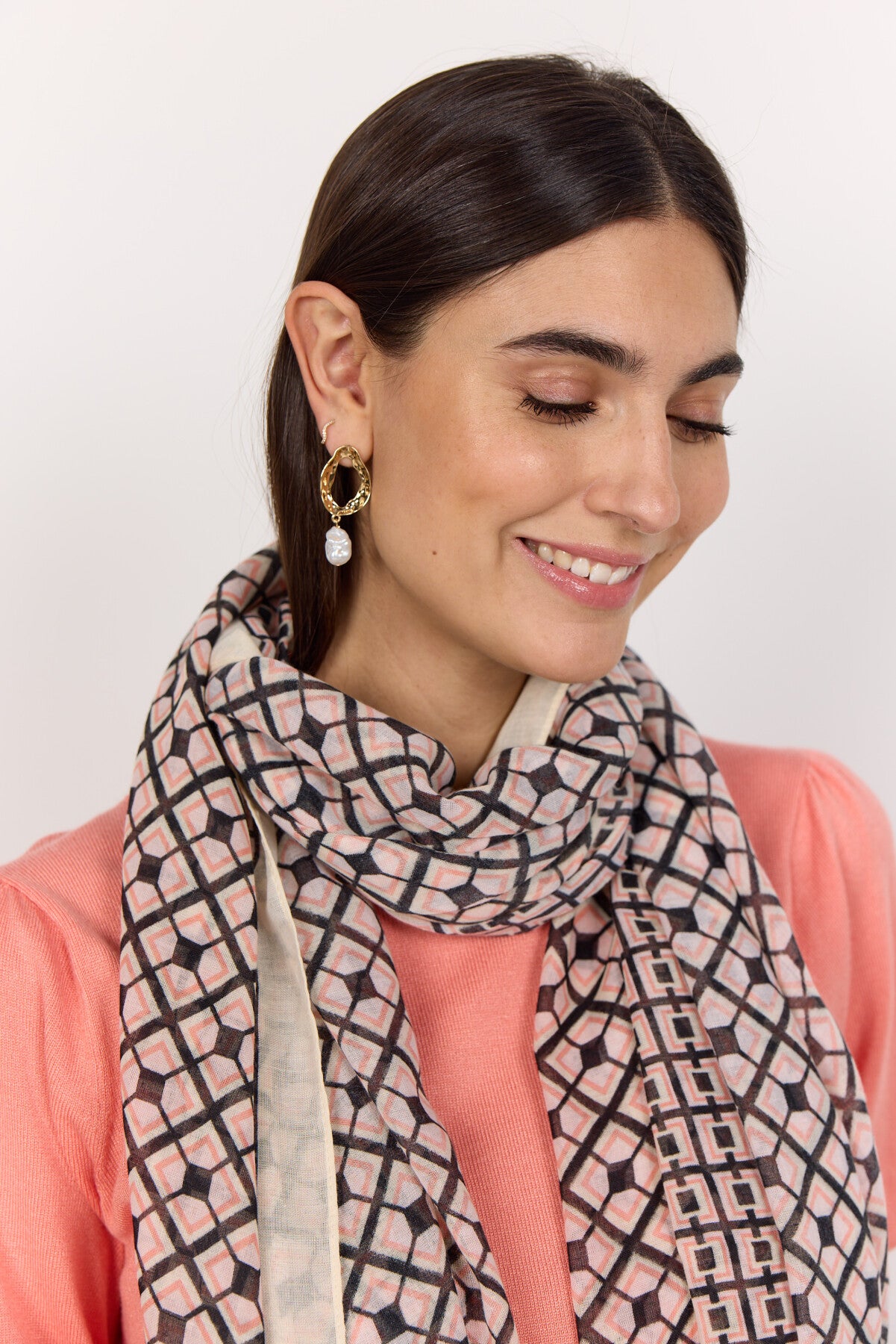 SC-POLKA 1 Scarf Coral