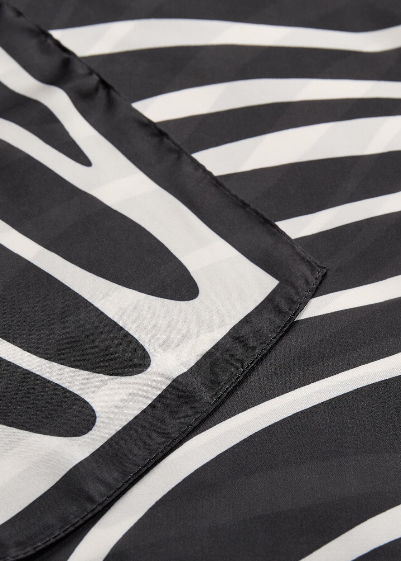 SC-RAMINA 1 Scarf Black